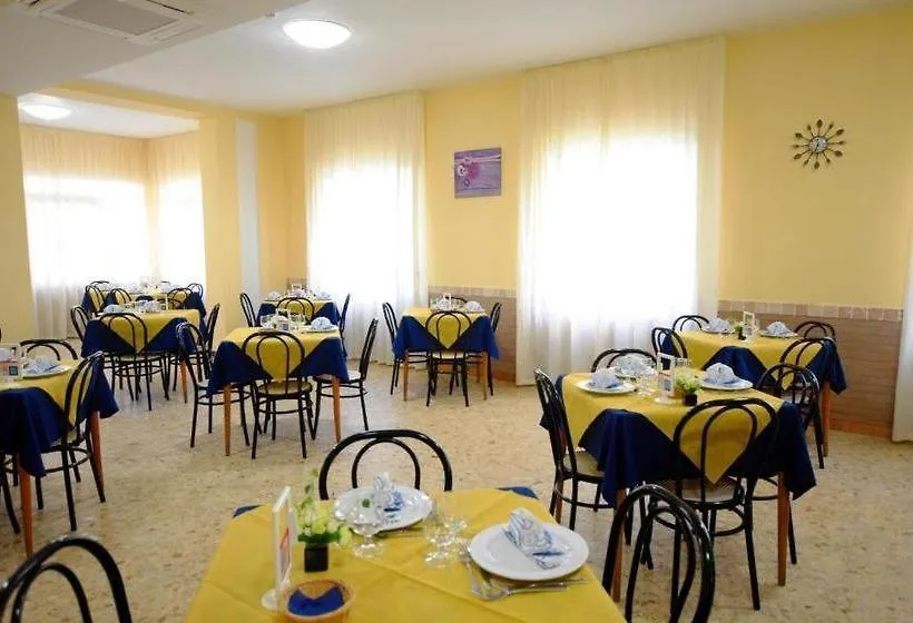 ***  Hotel Arno Cesenatico Italia